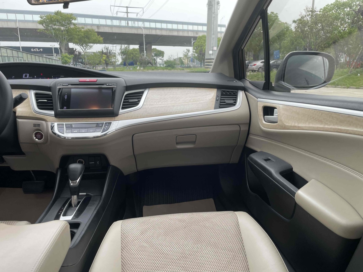 2015年9月本田 杰德  2014款 1.8L 自動舒適精英版 5座