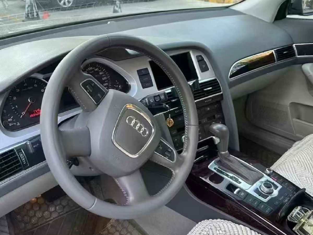 奧迪 奧迪A6L  2009款 A6L 3.0T FSI Quattro豪華型圖片