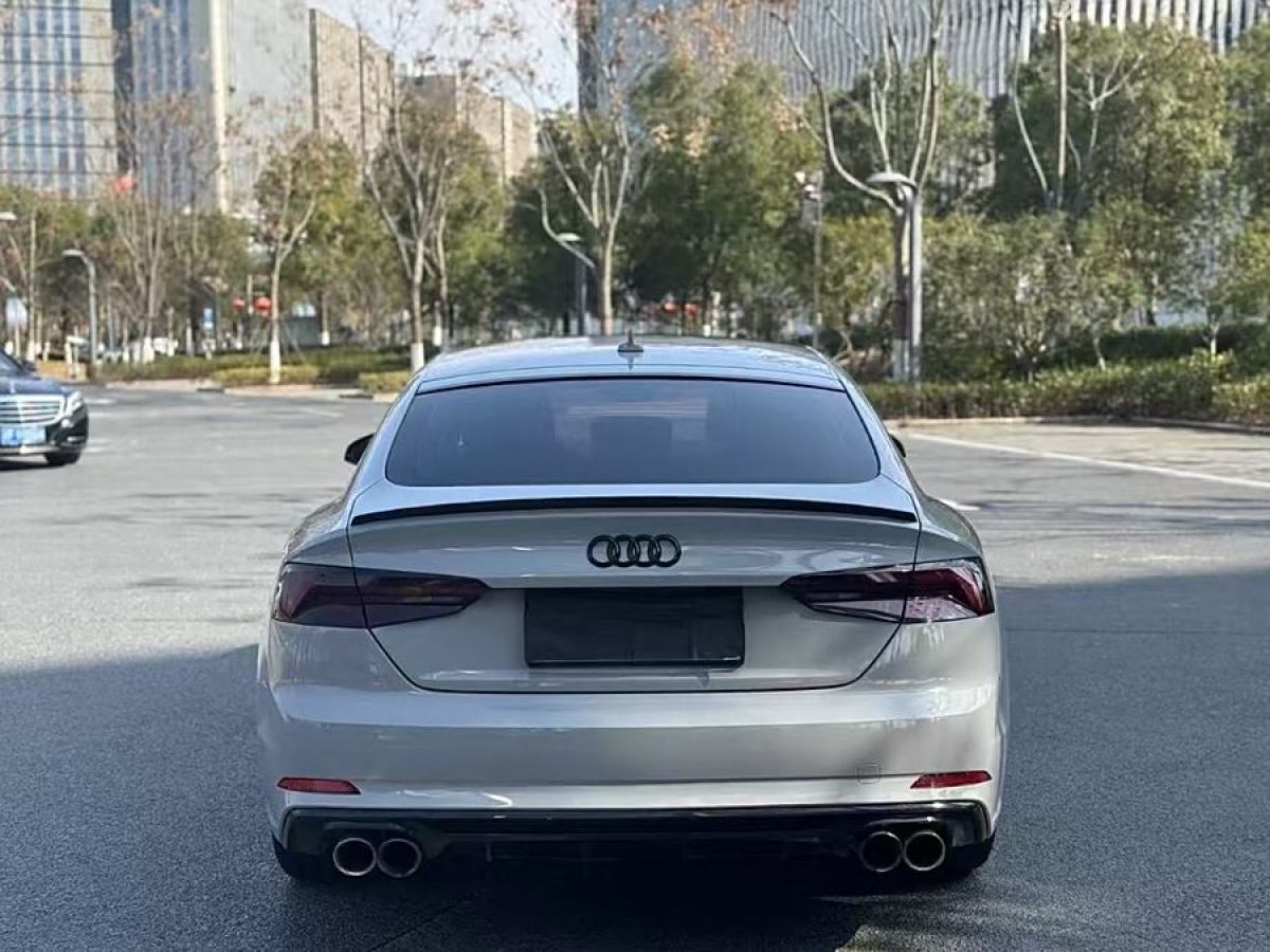 2018年12月奧迪 奧迪A5  2019款 Sportback 40 TFSI 時尚型