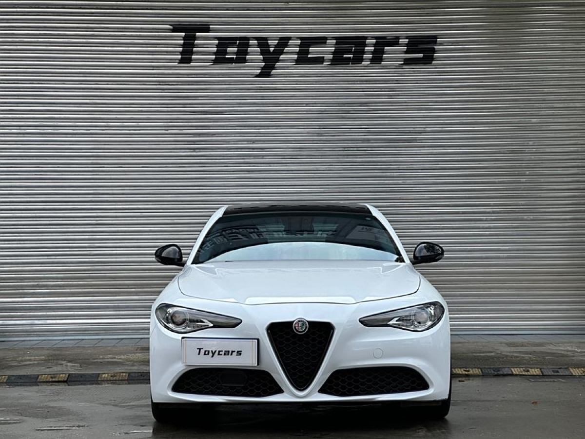 阿爾法·羅密歐 Giulia  2017款 2.0T 200HP 豪華版圖片