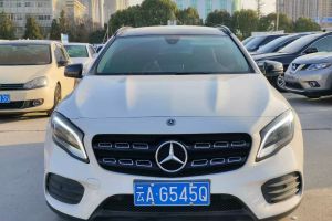 奔馳A級 奔馳  A 220 L 4MATIC 運(yùn)動轎車