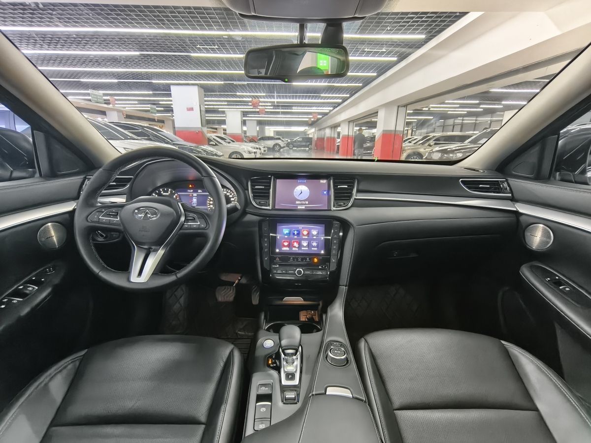 英菲尼迪 QX50  2018款 QX50 2.0T CVT兩驅(qū)時尚版圖片