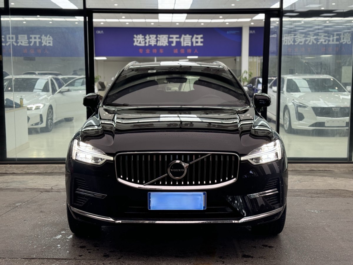 沃爾沃 XC60  2024款 B5 四驅(qū)智遠(yuǎn)豪華版圖片