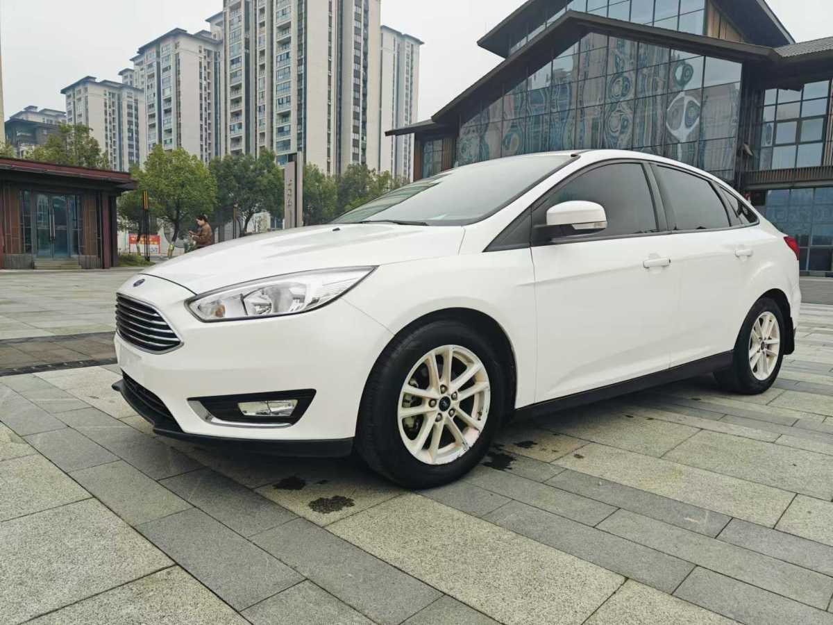 福特 ?？怂? 2017款 三廂 EcoBoost 125 手動(dòng)超能風(fēng)尚型智行版圖片