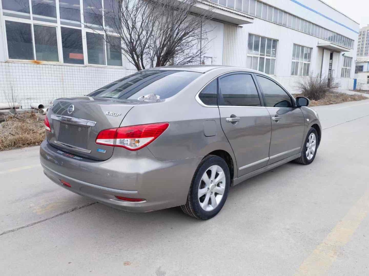 日產(chǎn) 軒逸  2009款 2.0XL CVT豪華版圖片