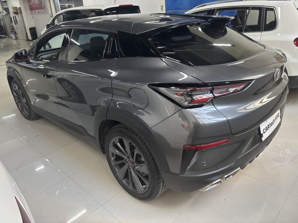 長安 UNI-T  2020款 1.5T 尊貴型圖片