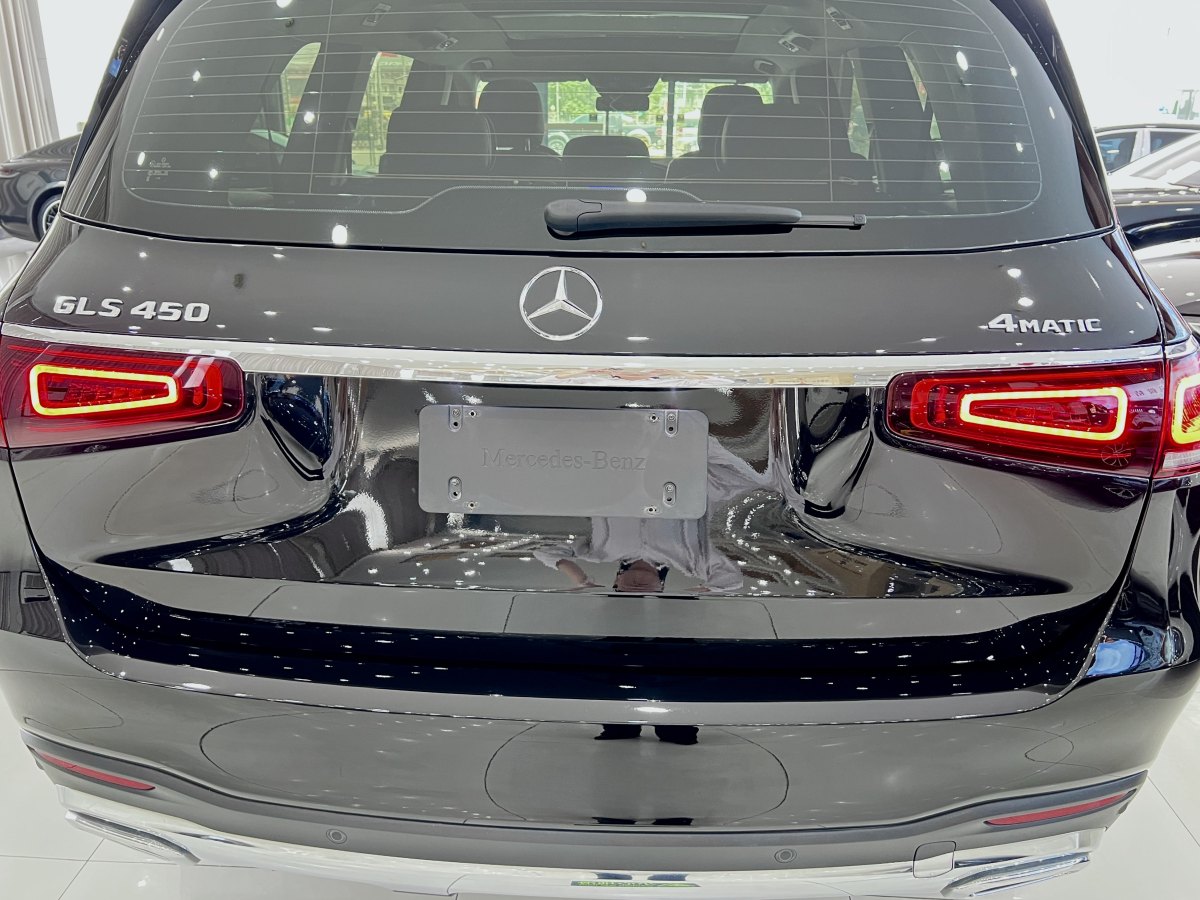 2023年11月奔馳 奔馳GLS  2023款 改款二 GLS 450 4MATIC 時尚型