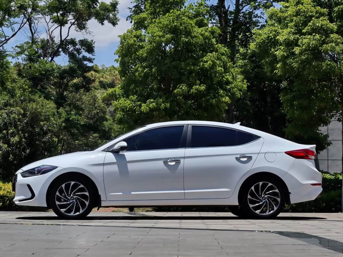 現(xiàn)代 領(lǐng)動(dòng)  2020款 1.5L CVT智炫?精英型圖片