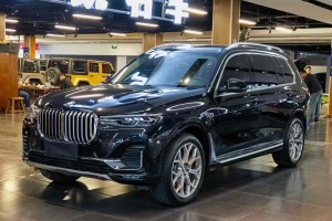 宝马X7 宝马  xDrive40i 领先型豪华套装