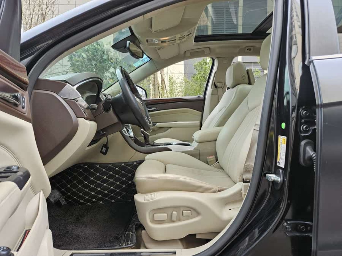 凱迪拉克 SRX  2013款 3.6L 旗艦型圖片
