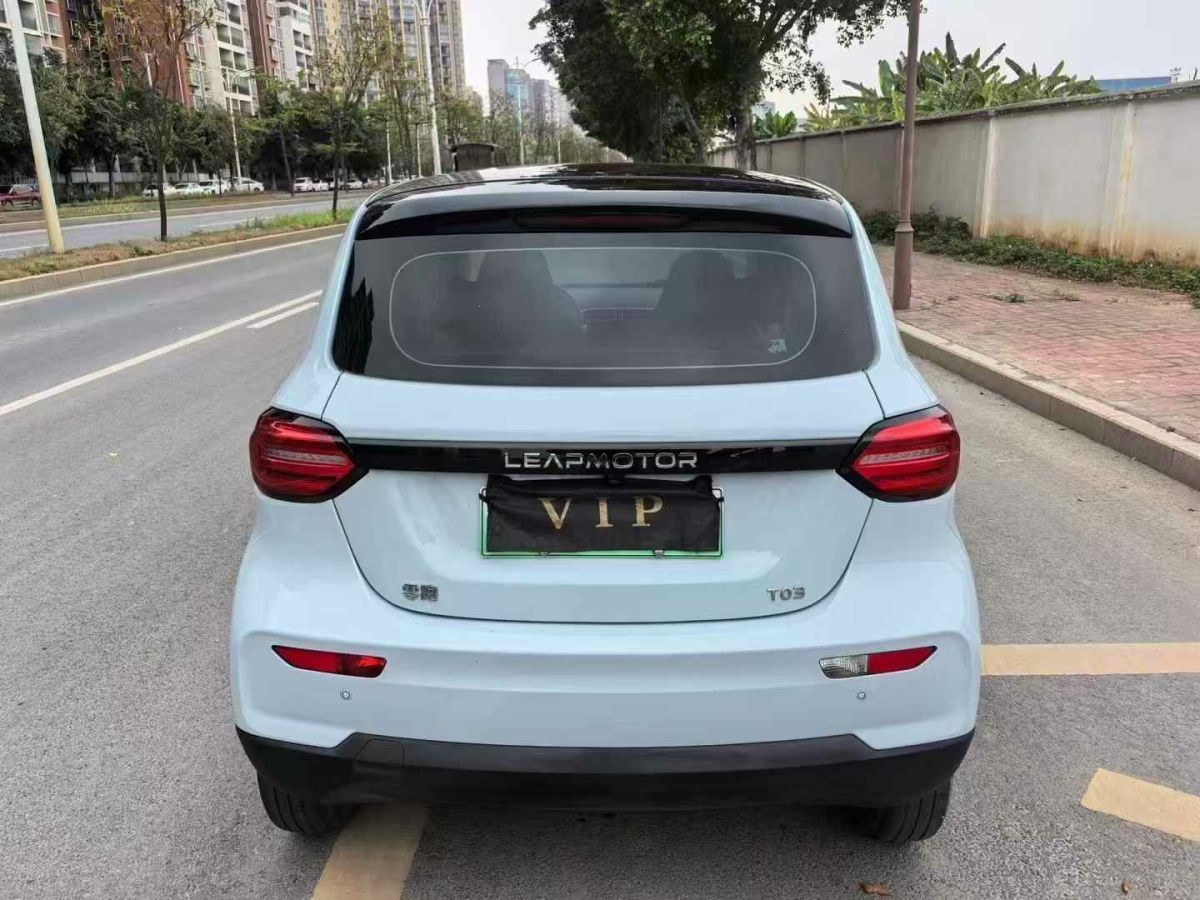 零跑 零跑T03  2023款 200輕享版圖片