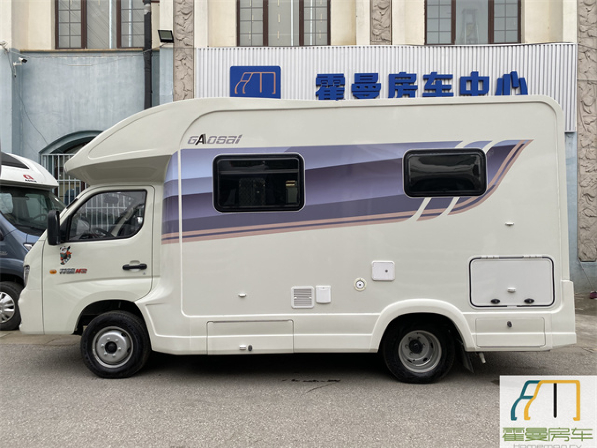 24款福田M2 C型房車(chē) 圖片