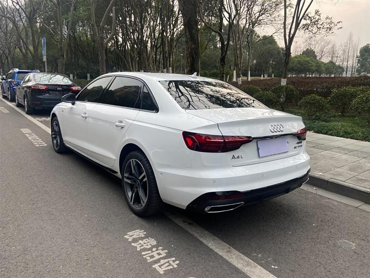 奧迪 奧迪A4L  2022款 40 TFSI 時(shí)尚動(dòng)感型圖片