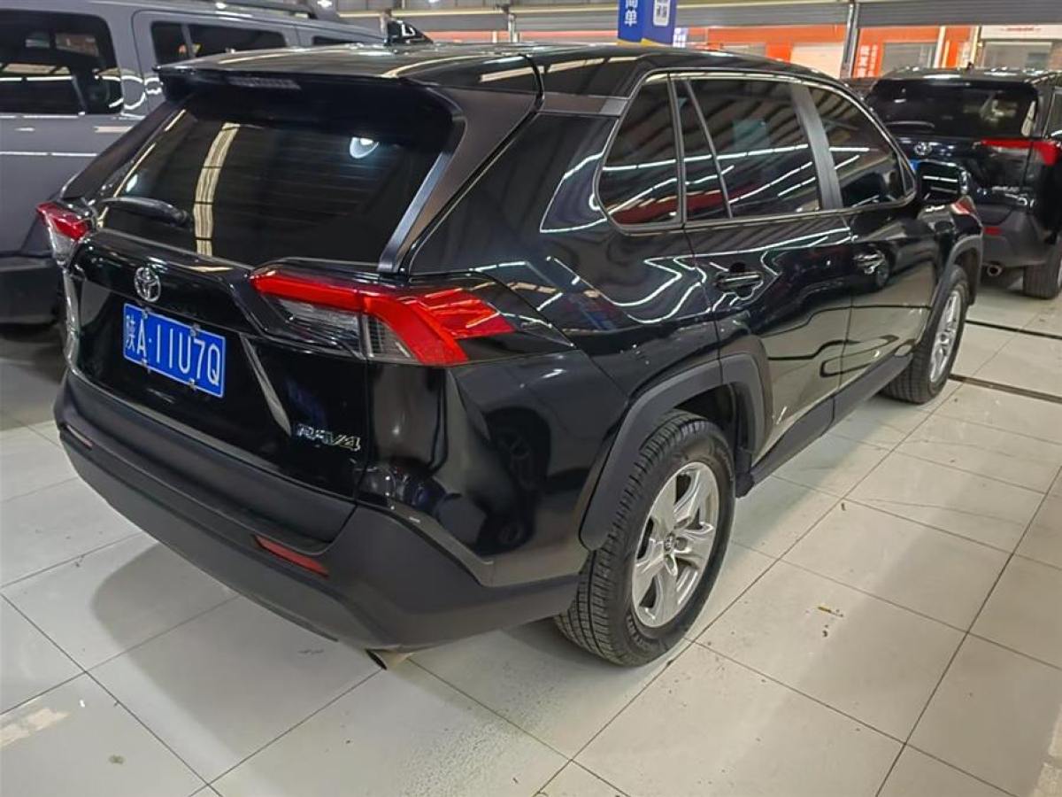 豐田 RAV4榮放  2021款 2.0L CVT兩驅(qū)風(fēng)尚版圖片