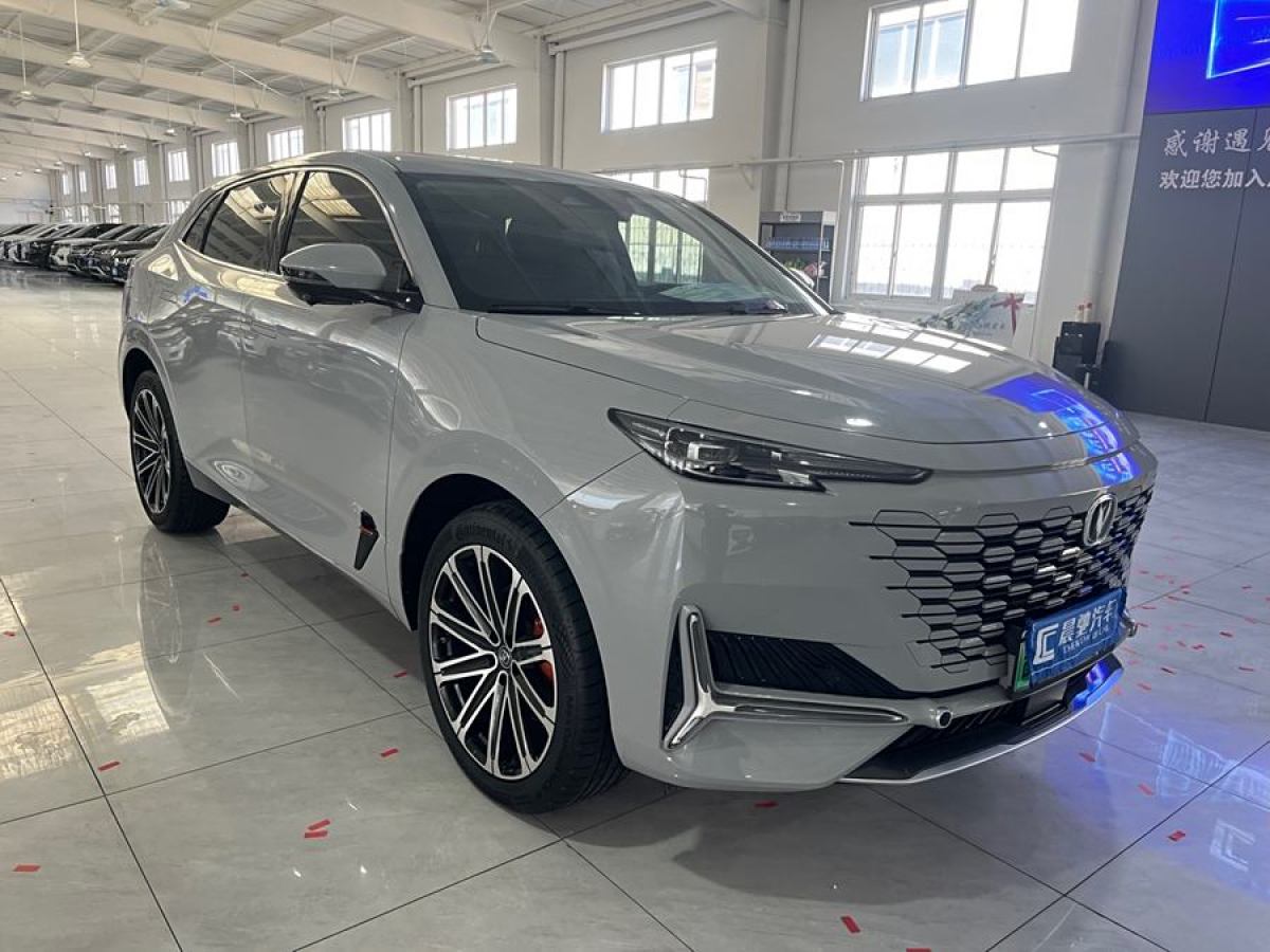 長(zhǎng)安 長(zhǎng)安UNI-K新能源  2022款 藍(lán)鯨iDD 130km 1.5T 尊貴型圖片