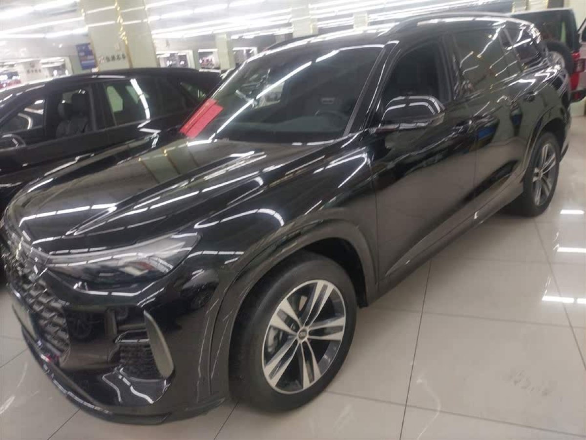 奧迪 奧迪Q6  2024款 50 TFSI quattro 行云型 飛騎套裝 6座圖片
