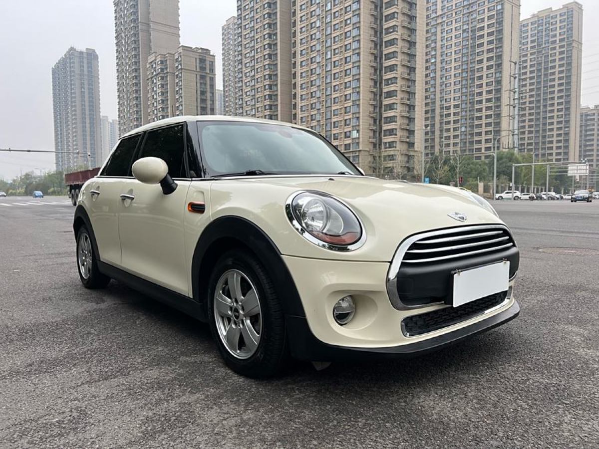 2016年10月MINI MINI  2016款 1.2T ONE 五門版