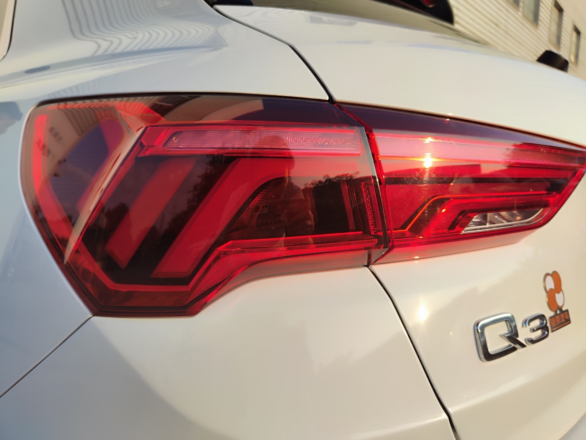 2020年9月奧迪 奧迪Q3  2024款 35 TFSI 時尚致雅型