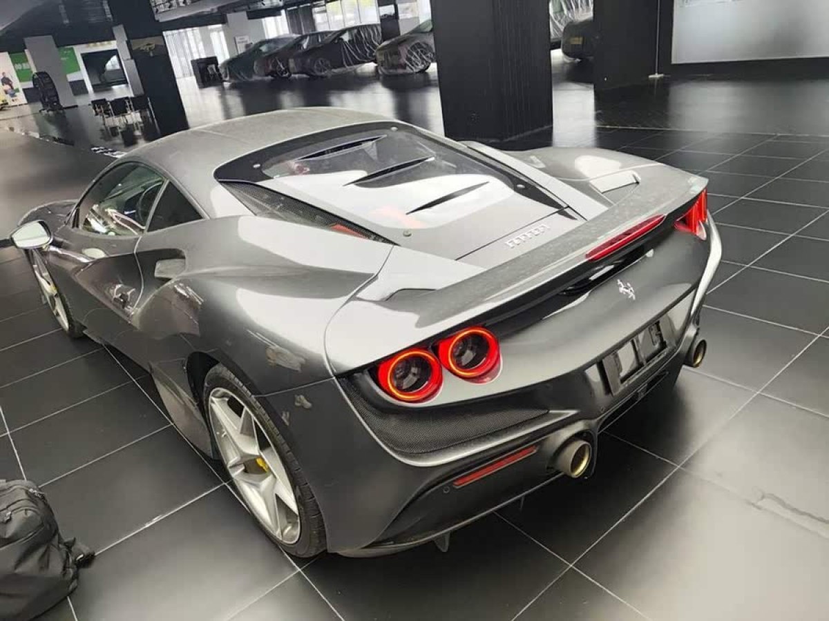 法拉利 F8 Tributo  2019款  3.9T V8圖片