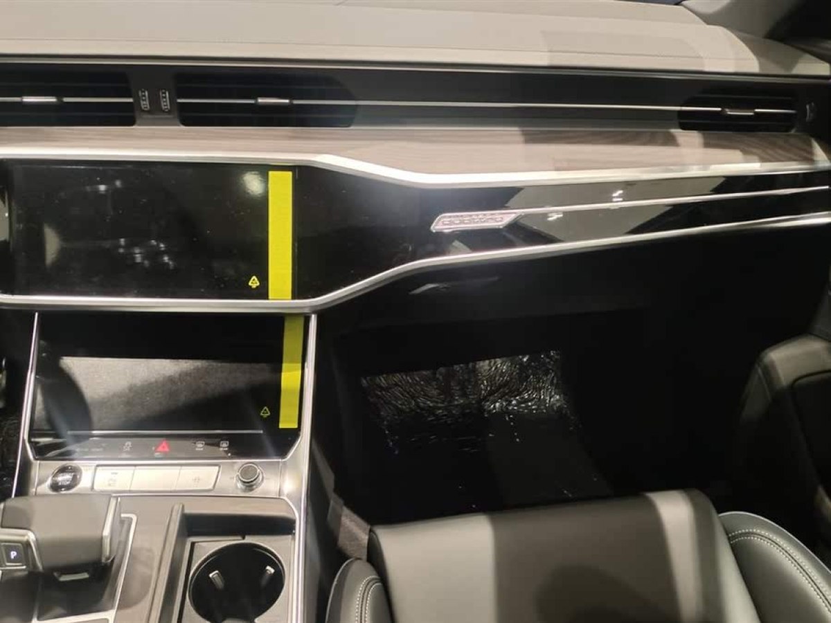 奧迪 奧迪A6L  2025款 45 TFSI quattro 臻選動感型圖片