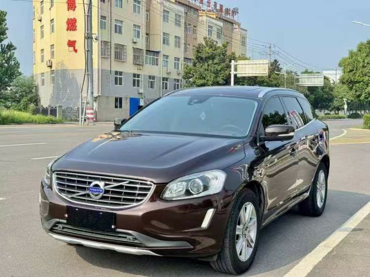 沃爾沃 XC60  2017款 2.0T T5 AWD 個(gè)性運(yùn)動(dòng)版圖片