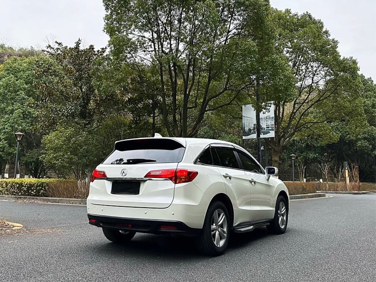 謳歌 RDX  2013款 3.0L 兩驅(qū)精英版圖片