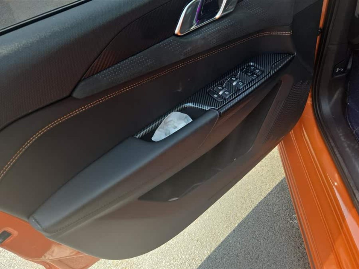 領(lǐng)克 領(lǐng)克02 Hatchback  2021款 2.0TD Halo圖片