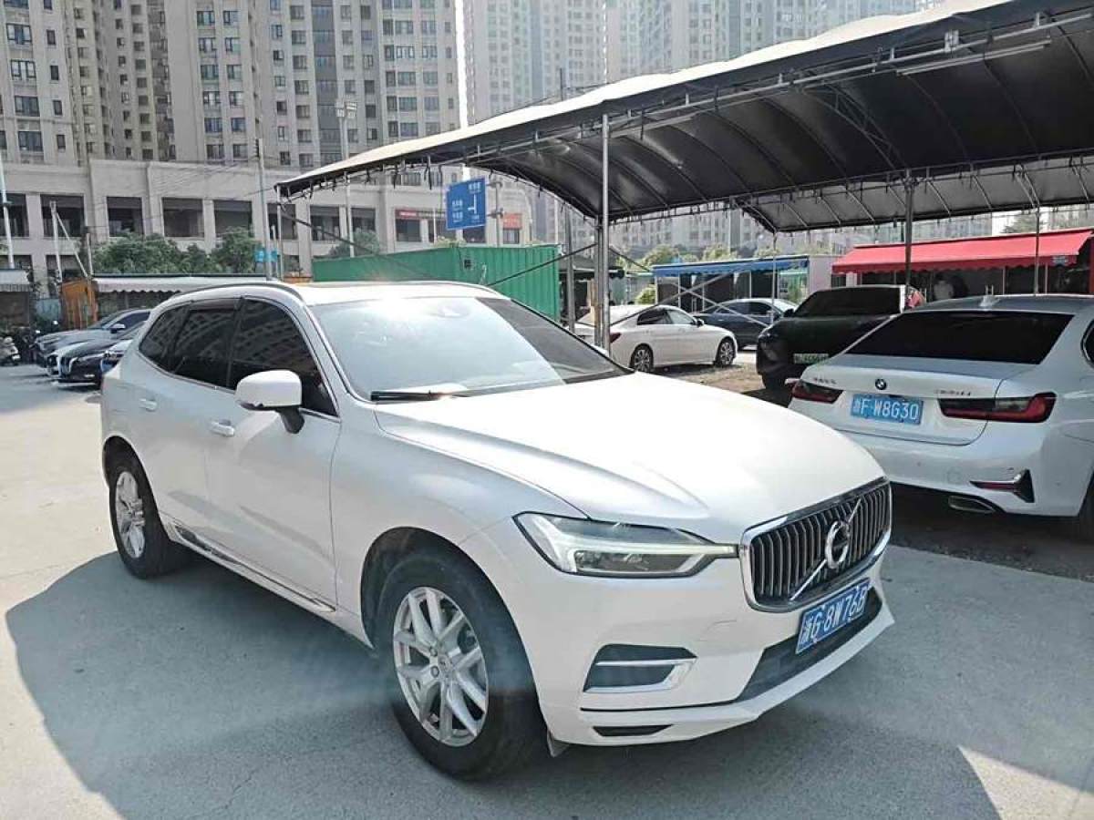 沃爾沃 XC60  2020款 T5 四驅(qū)智逸豪華版圖片