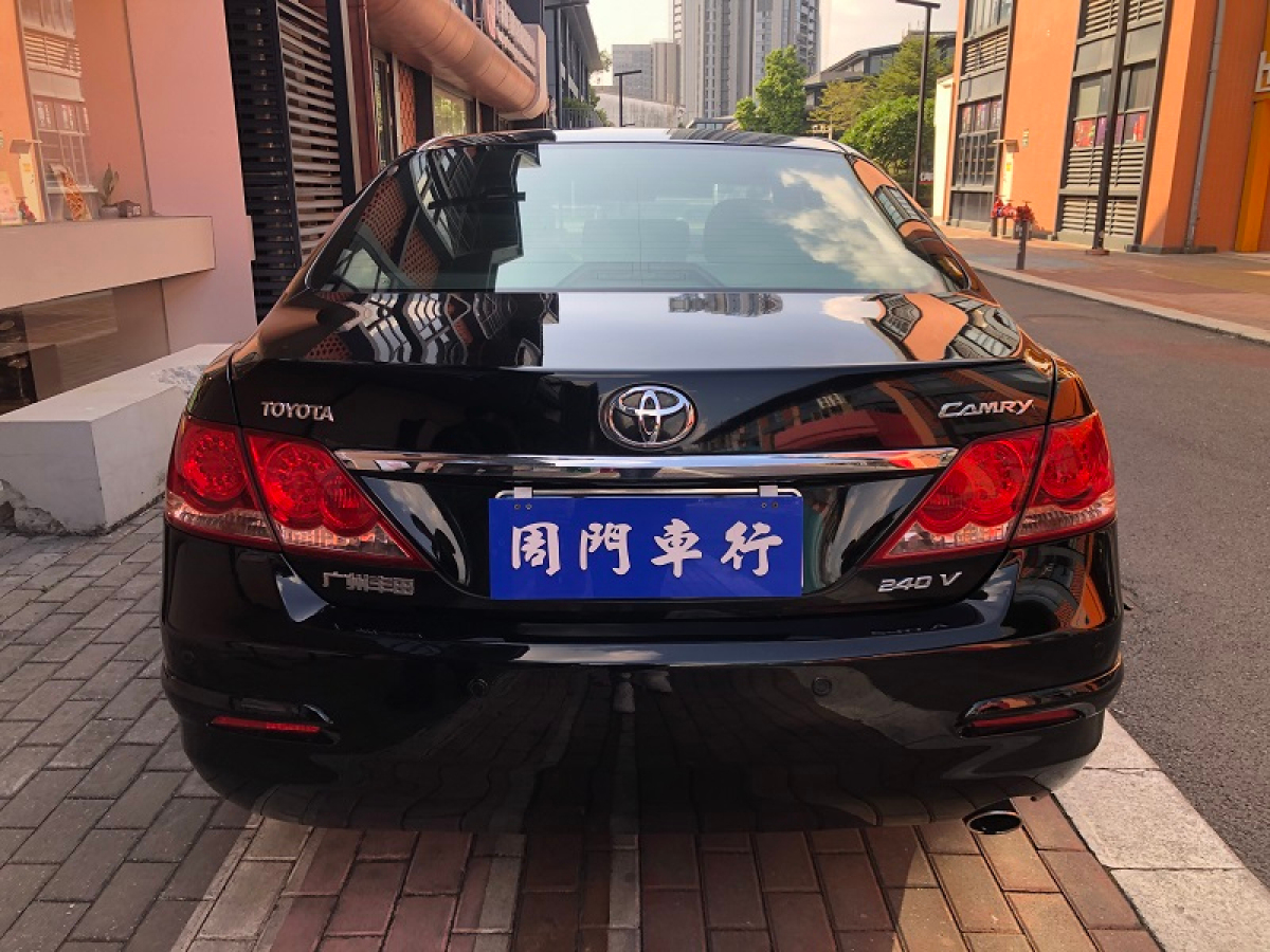 豐田 凱美瑞  2007款 240V NAVI至尊導(dǎo)航版圖片