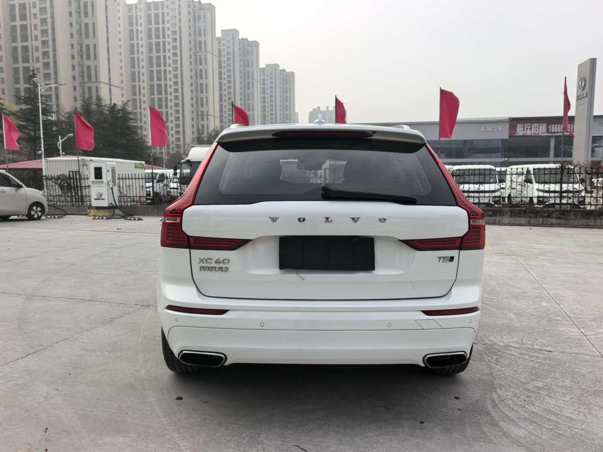 沃爾沃 XC60  2020款 T5 四驅(qū)智遠(yuǎn)豪華版圖片