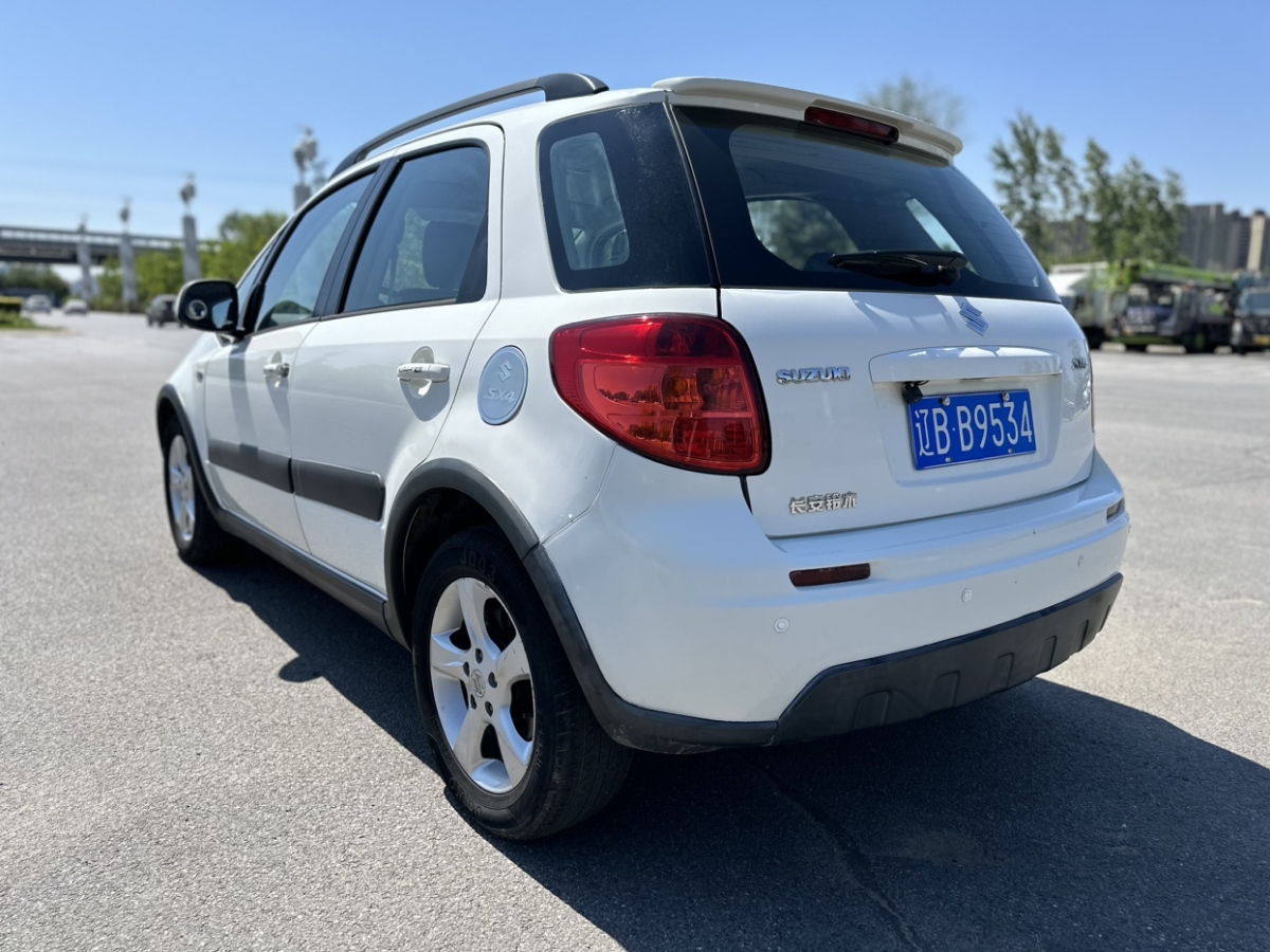 铃木 天语 SX4  2012款 1.6L 自动锐骑型图片