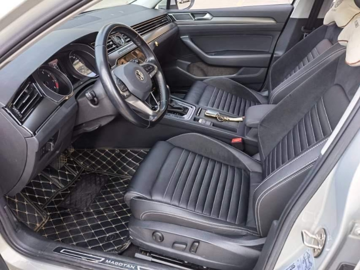 大眾 邁騰  2019款  330TSI DSG 領(lǐng)先型 國(guó)VI圖片