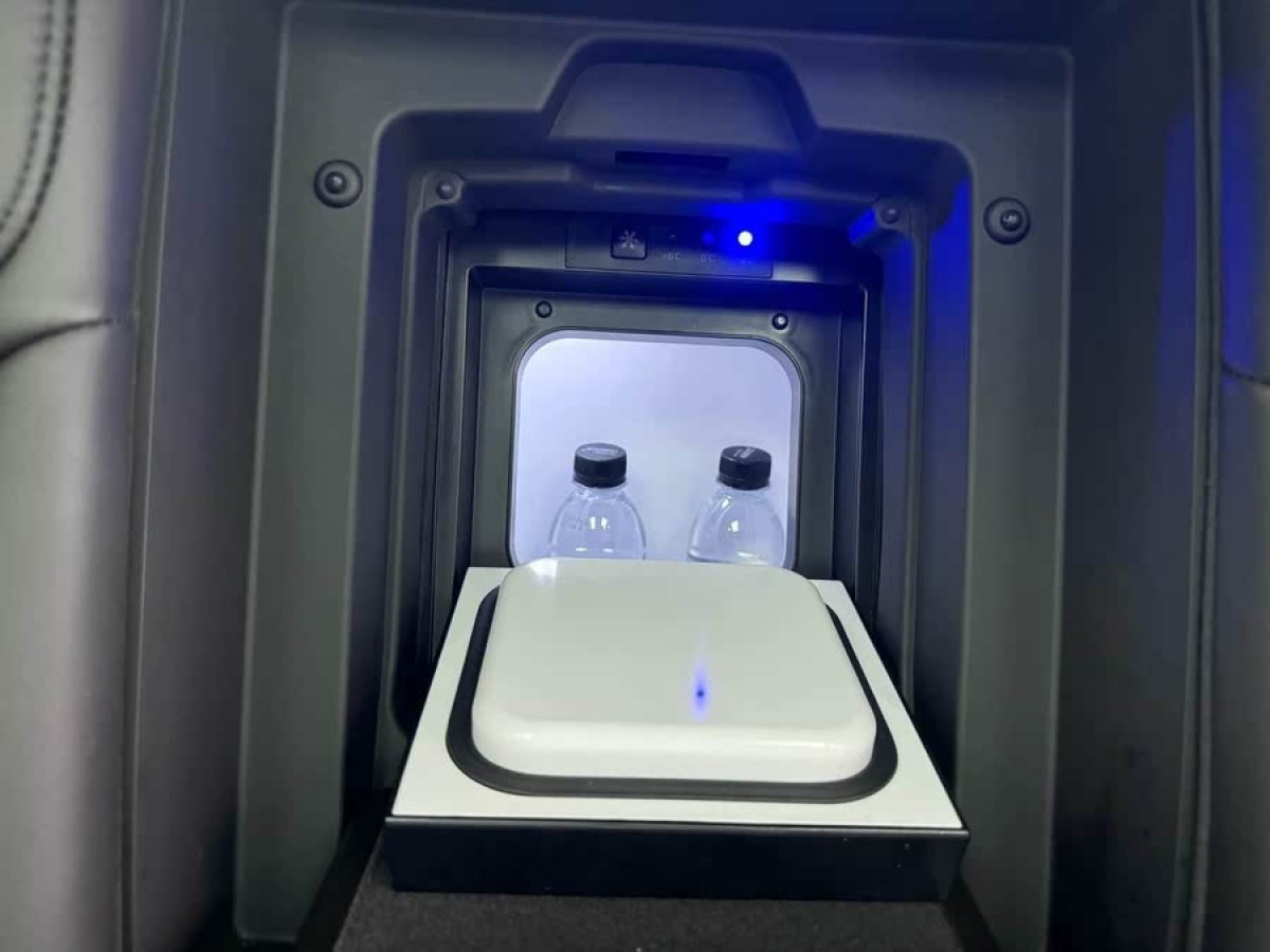 凱迪拉克 CT6  2019款 28T 豪華型圖片
