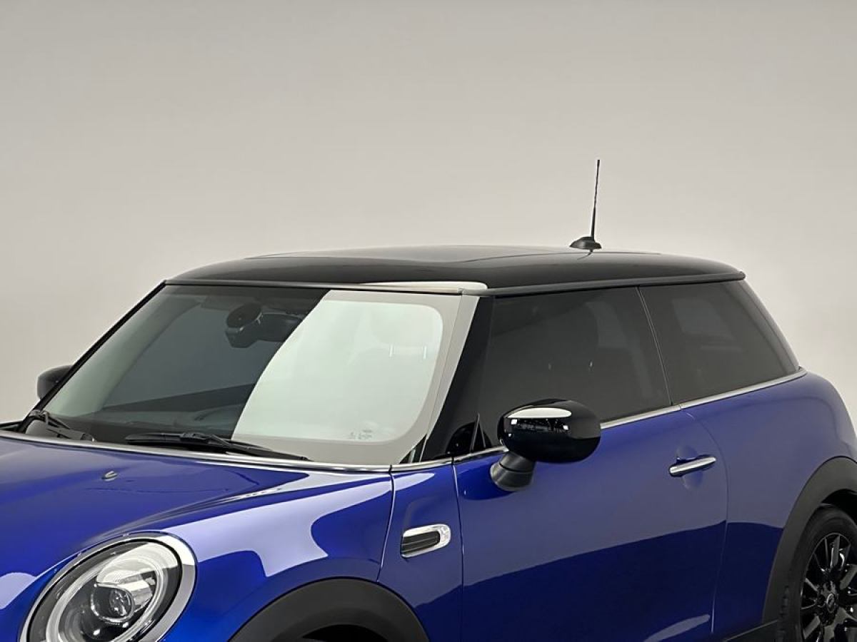 MINI MINI  2020款 1.5T COOPER 經(jīng)典派圖片