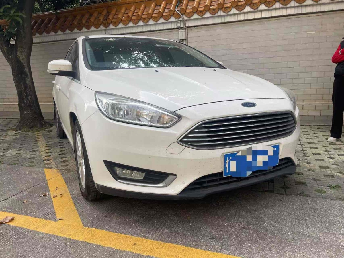 福特 ?？怂? 2015款 三廂 EcoBoost 180 自動(dòng)精英型圖片