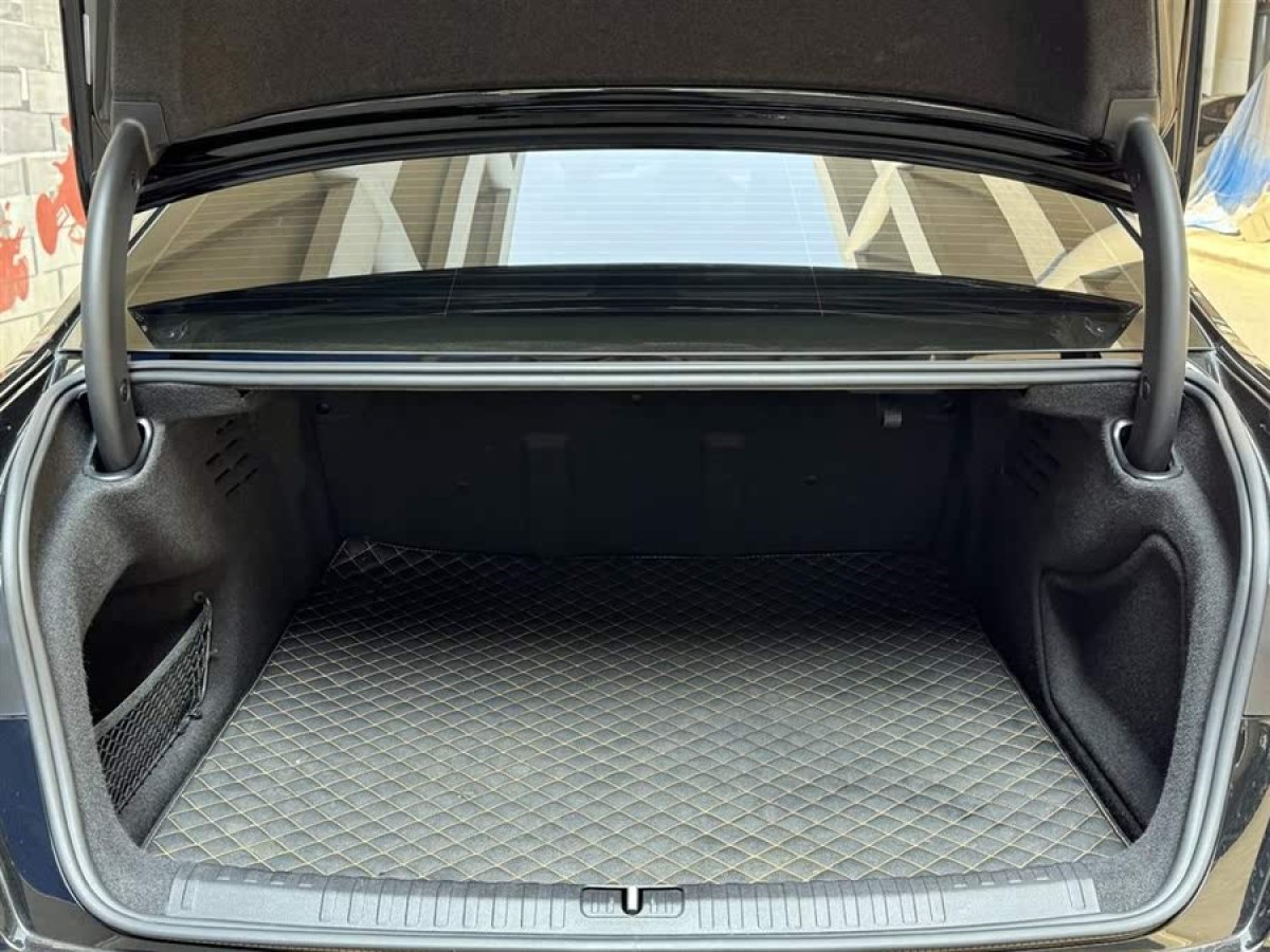 奧迪 奧迪A6L  2021款 45 TFSI quattro 臻選動(dòng)感型圖片