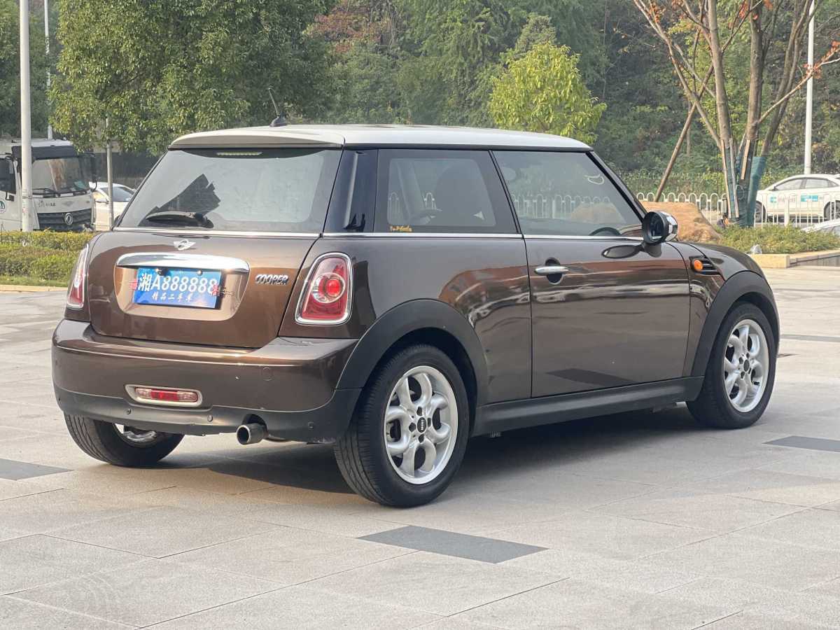 MINI COUNTRYMAN  2011款 1.6L COOPER Fun圖片