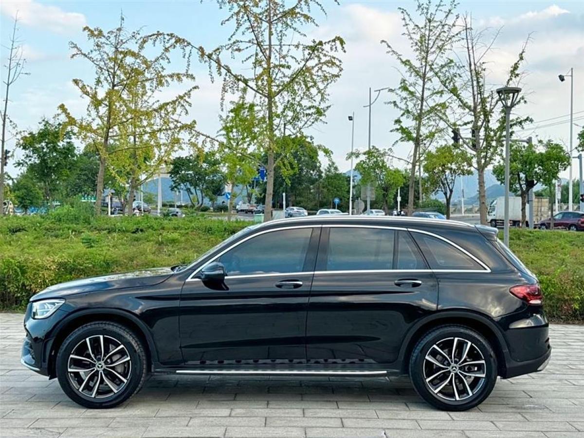 2021年8月奔馳 奔馳GLC  2021款 GLC 300 L 4MATIC 豪華型