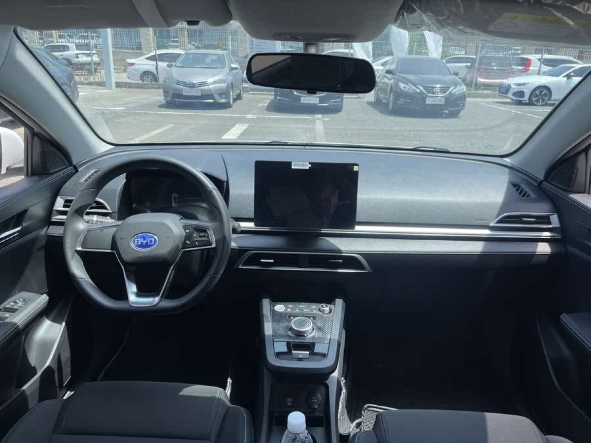 比亞迪 e2  2021款 標(biāo)準(zhǔn)型圖片