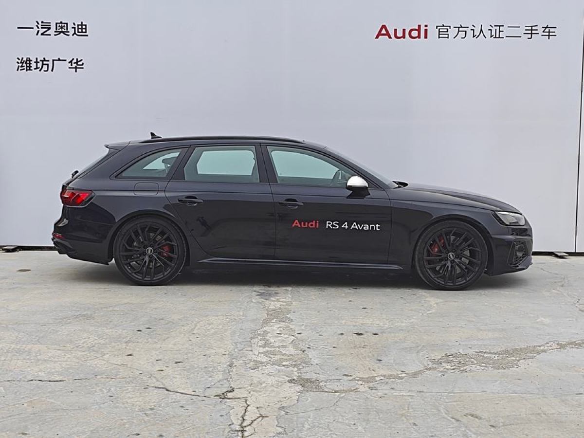 奧迪 奧迪RS 4  2023款 RS4 Avant 黑曜版圖片