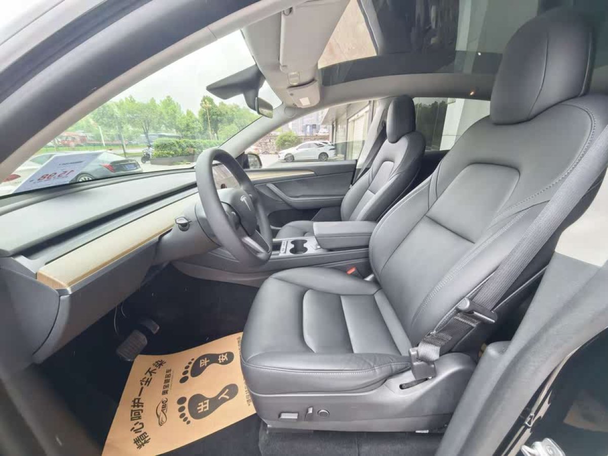 特斯拉 Model Y  2021款 標準續(xù)航后驅(qū)版圖片
