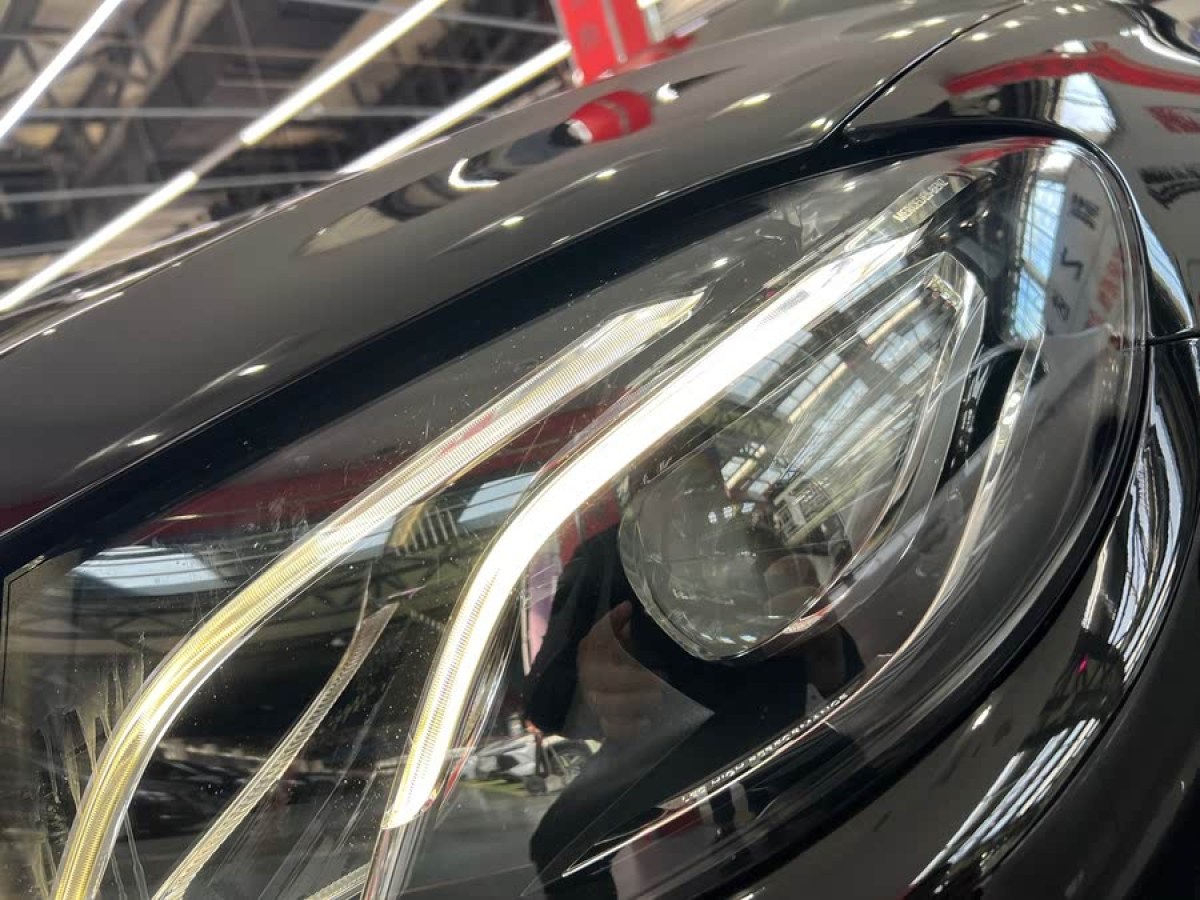 奔馳 奔馳E級  2018款 改款 E 300 L 豪華型圖片