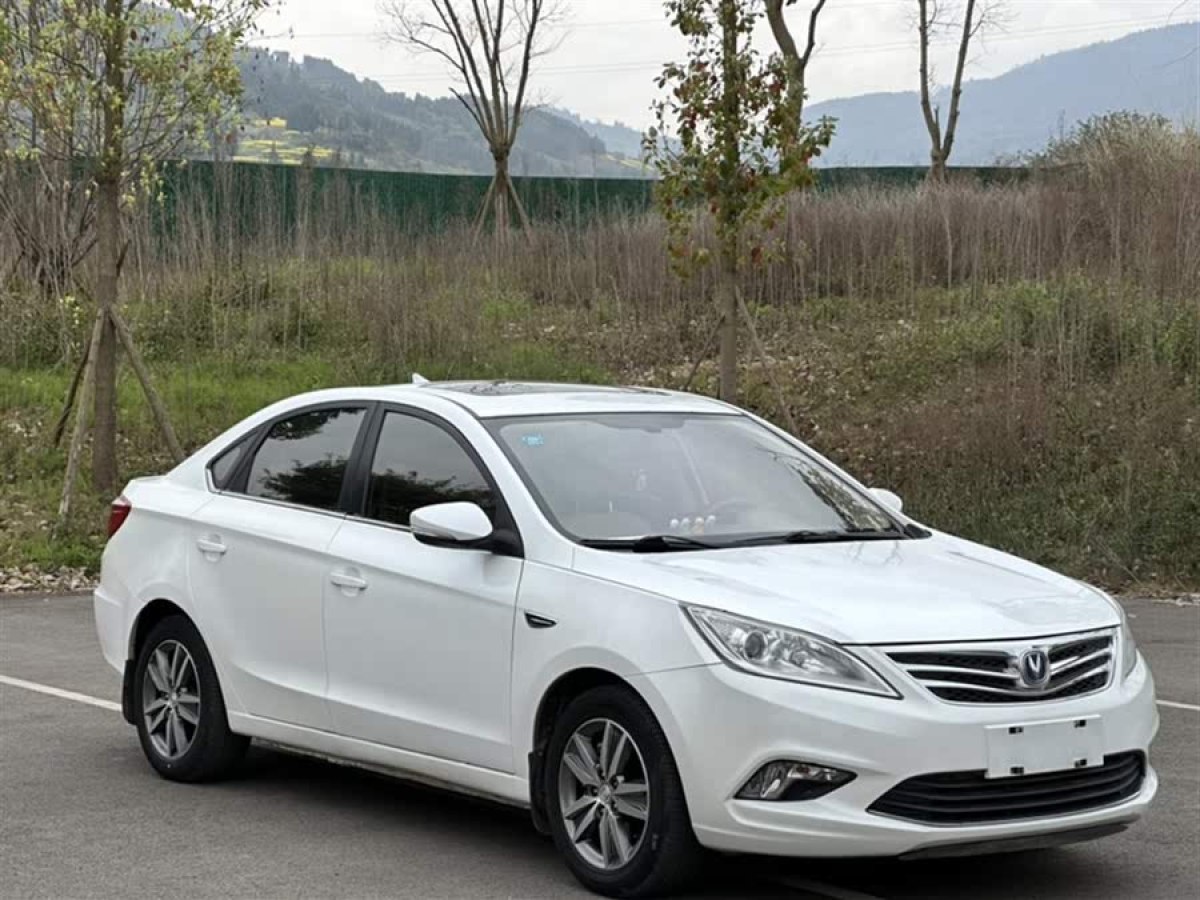 長(zhǎng)安 逸動(dòng)  2015款 1.6L 自動(dòng)豪華型圖片