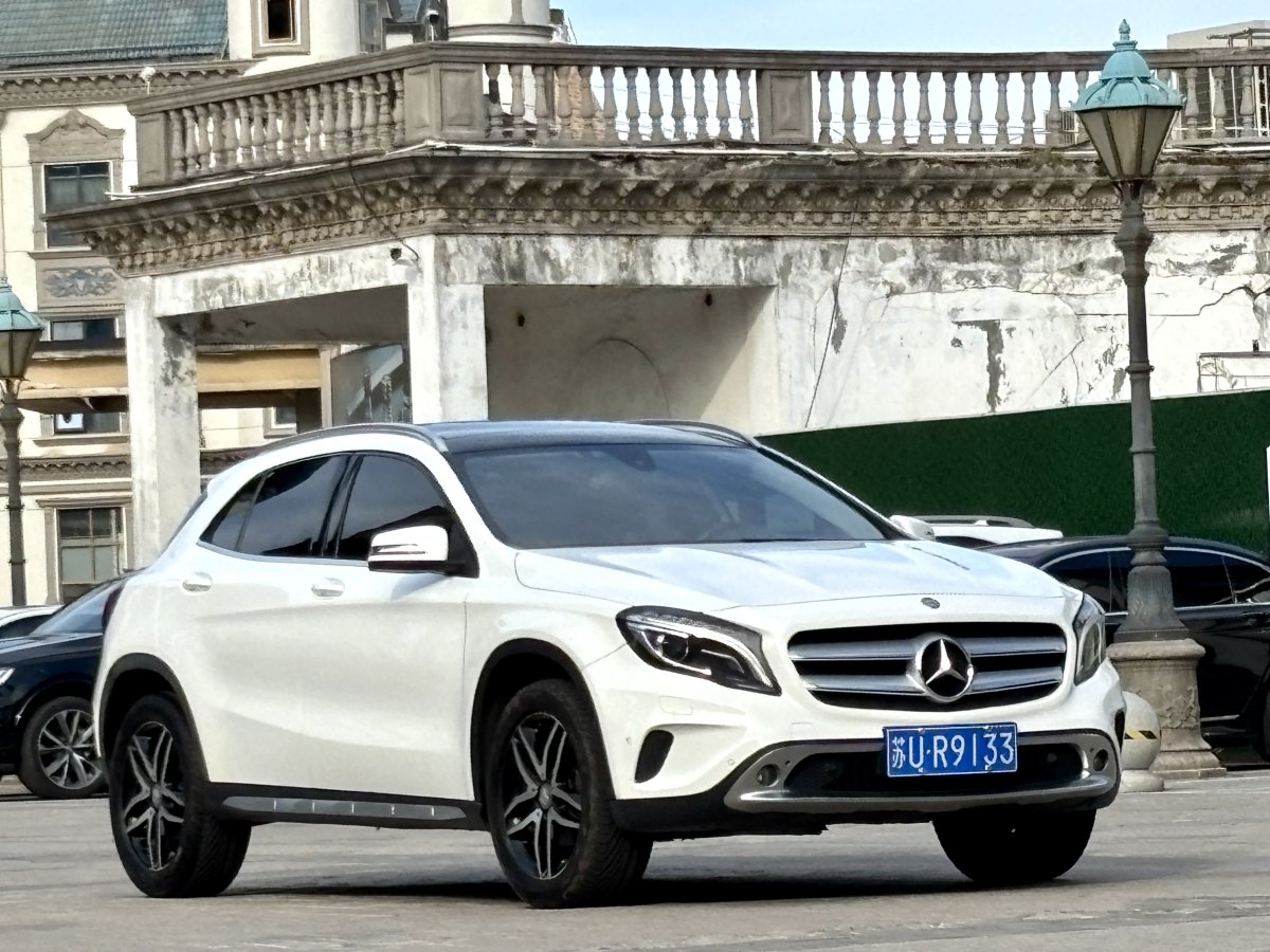 奔馳 奔馳GLA  2016款 GLA 220 4MATIC 時(shí)尚型圖片
