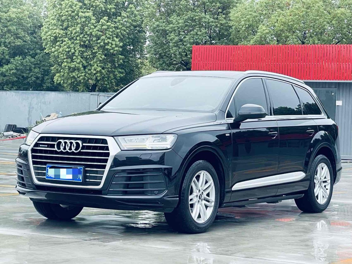 奧迪 奧迪Q7  2018款 40 TFSI S line運(yùn)動(dòng)型圖片