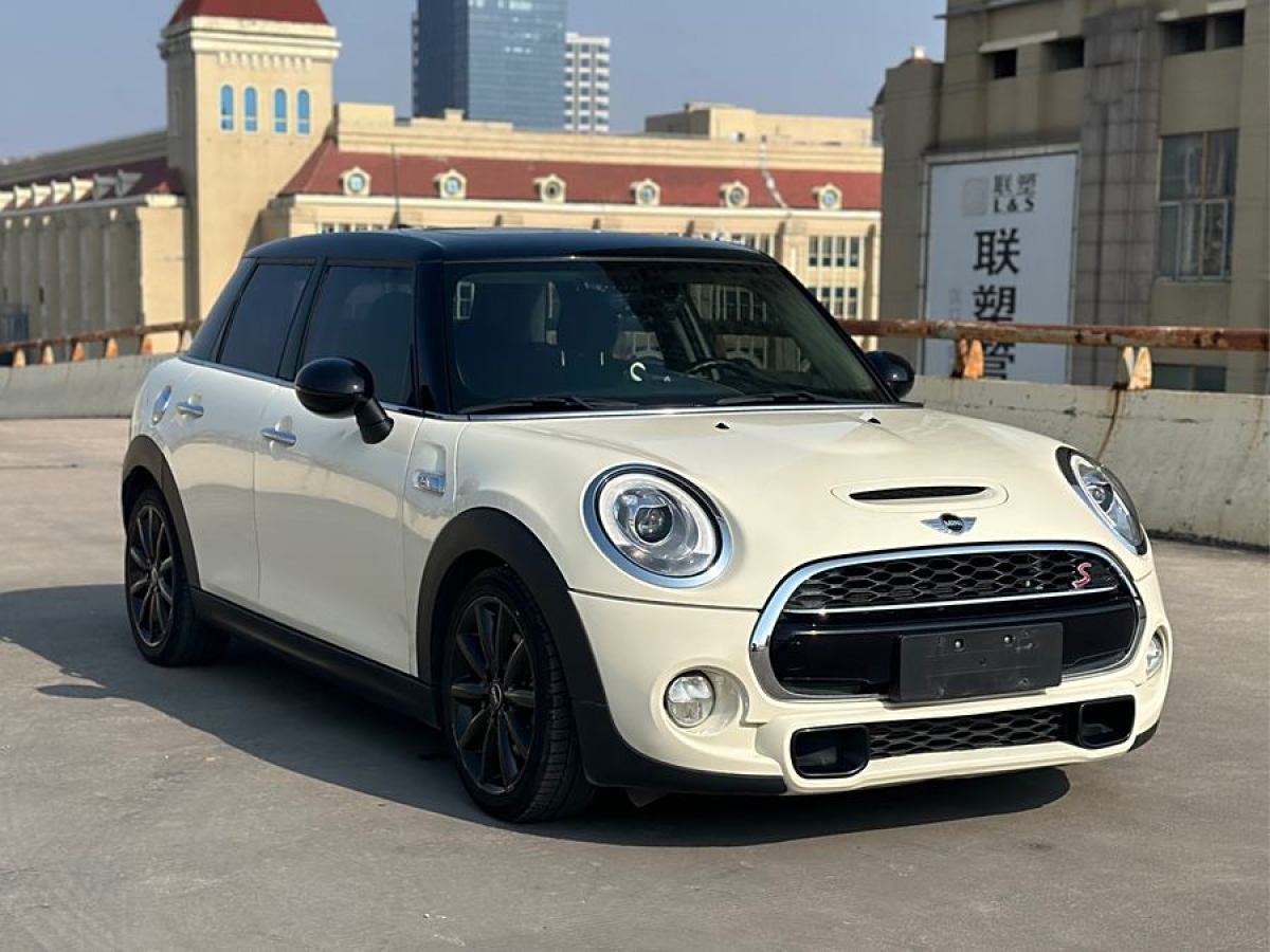 MINI MINI  2017款 2.0T COOPER S 賽車控 五門版圖片