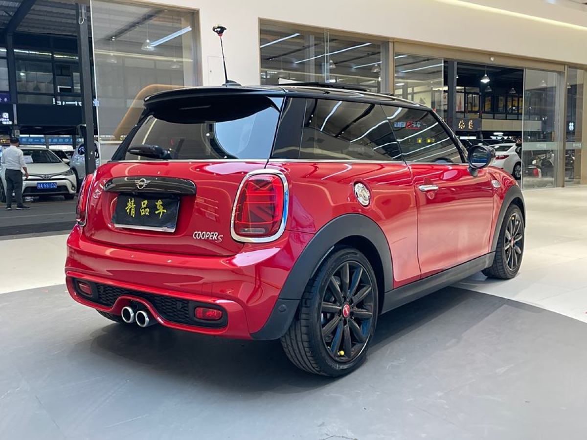 MINI MINI  2020款 2.0T COOPER S 經(jīng)典派圖片