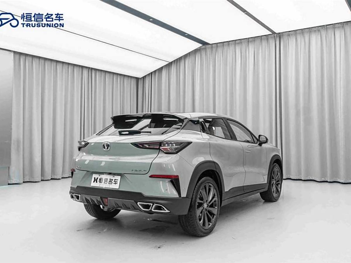 長(zhǎng)安 UNI-T  2020款 1.5T 旗艦型圖片