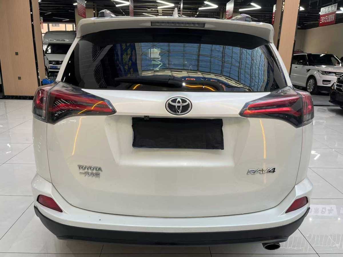 豐田 RAV4  2018款 榮放 2.0L CVT兩驅(qū)風尚版圖片