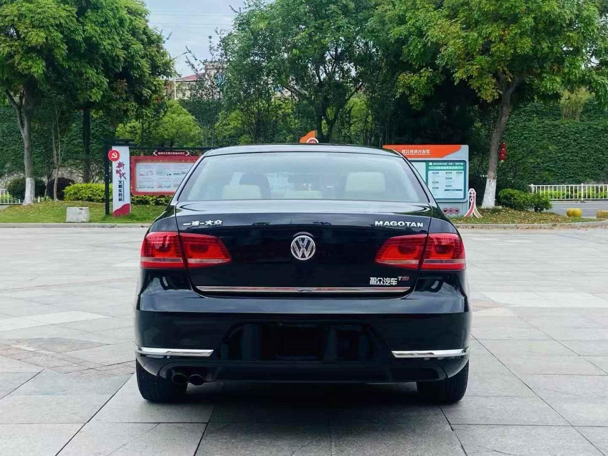大眾 輝騰  2014款 3.0L 商務(wù)型圖片